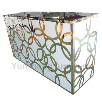 Tabela modelada superior da decoração do casamento da cremalheira do vinho do cacifo da tabela da barra