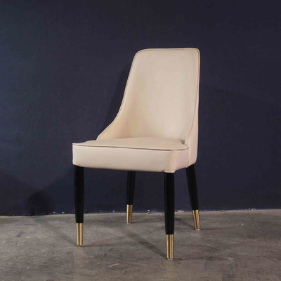 Cadeira luxuosa branca de veludo com o hotel de madeira da casa do quadro do OEM do espaldar grosso