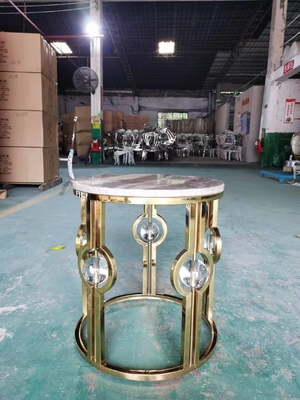 O ouro chapeou o metal luxuoso Crystal Ball Round Corner Table da luz lateral de mármore de aço inoxidável da tabela
