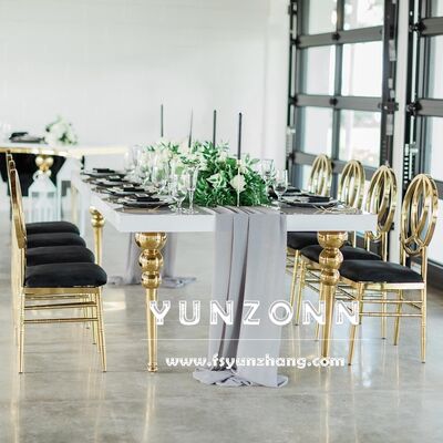 Bom preço Mesa de banquete de luxo em MDF 12 lugares de ouro metal retângulo Mesa de jantar elegante para hotéis on-line