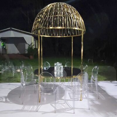 Bom preço Mesa de Bolo Fantasma Redonda Elegante com Cristais Mobiliário de Jantar de Luxo para Hotéis on-line